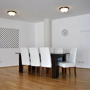  Apartment Vailo Altstadt